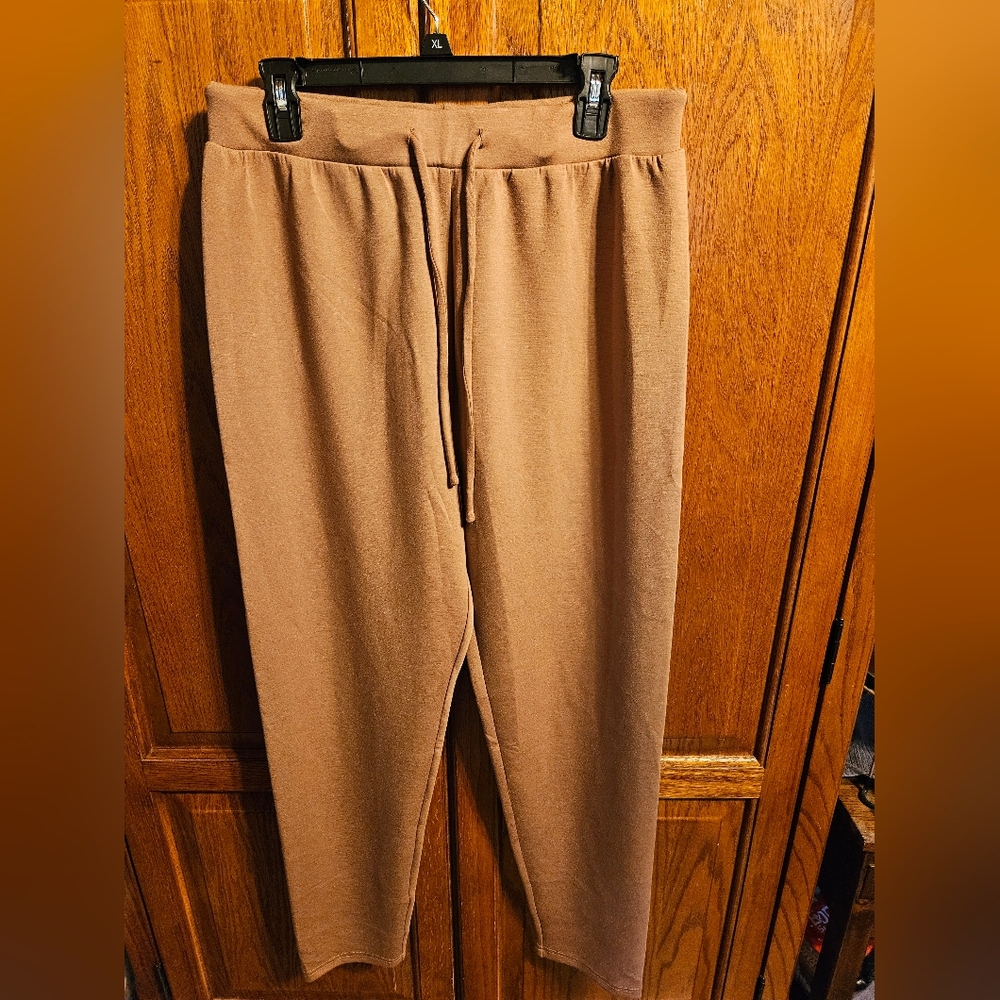 NWOT Pink Lily Women's Tan Lounge Type Pants SIZE XL